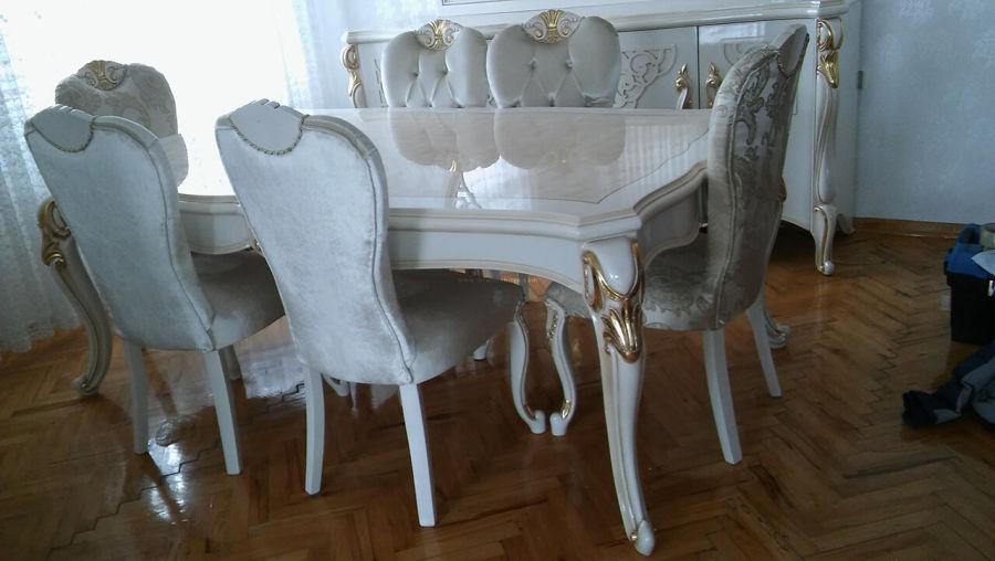 Ufacık ailesinin osmanlı modeli klasik yemek ve koltuk takımı