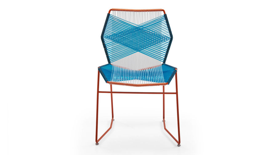 Sekizgen Mavi-Beyaz Örgülü Kırmızı Metal Sandalye